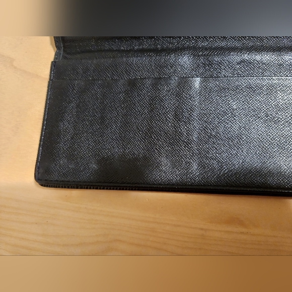 Authentic Louis Vuitton Wallets - Picture 2 of 16